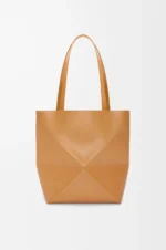 Medium Puzzle Fold tote in shiny calfskin - Image 8