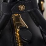 Arcadie Leather Small Handbag Black - Image 3