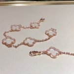 [Eternal Jewelry]CLOVER 5 MOTIF ROCK CRYSTAL PINK GOLD BRACELET - Image 10