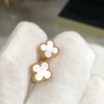 [Eternal Jewelry]CLOVER MINI GOLD EARRINGS - Image 4