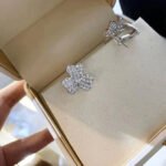 [Eternal Jewelry]CLOVER COMOS DIAMOND EARRINGS SILVER - Image 8