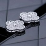 [Eternal Jewelry]CLOVER 1 MOTIFS DIAMOND STUD EARRINGS SILVER - Image 6