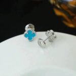 [Eternal Jewelry]CLOVER MINI 9.5MM ONYX STUD EARRINGS SILVER - Image 5