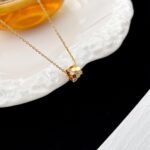 [Eternal Jewelry]BEE MINI PEDANT DIAMOND NECKLACE - Image 4