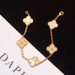 [Eternal Jewelry]CLOVER BRACELET 5 MOTIF WHITE MOP DIAMOND - Image 3
