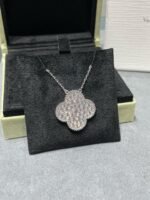 [Eternal Jewelry]CLOVER 25MM LARGE PENDANT DIAMOND PAVED SILVER NECKLACE - Image 9