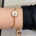[Eternal Jewelry]LUCKY SPRING 5 MOTIF BRACELET - Image 4
