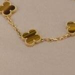 [Eternal Jewelry]CLOVER  5 MOTIFS TIGER EYE BRACELET - Image 5