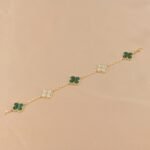 [Eternal Jewelry]CLOVER  5 MOTIF MALACHITE DIAMOND BRACELET - Image 3