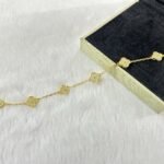 [Eternal Jewelry]CLOVER 6 MOTIF DIAMOND BRACELET - Image 3
