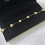 [Eternal Jewelry]CLOVER 6 MOTIF DIAMOND BRACELET - Image 6