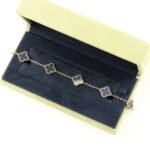 [Eternal Jewelry]CLOVER  5 MOTIFS BLACK ONYX BRACELET - Image 6