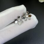[Eternal Jewelry]FRIVOLE MINI SILVER FLOWER EARRINGS - Image 2