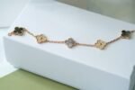[Eternal Jewelry]CLOVER 5 MOTIFS DARK MOP AND DIAMONDS PINK GOLD BRACELET - Image 4